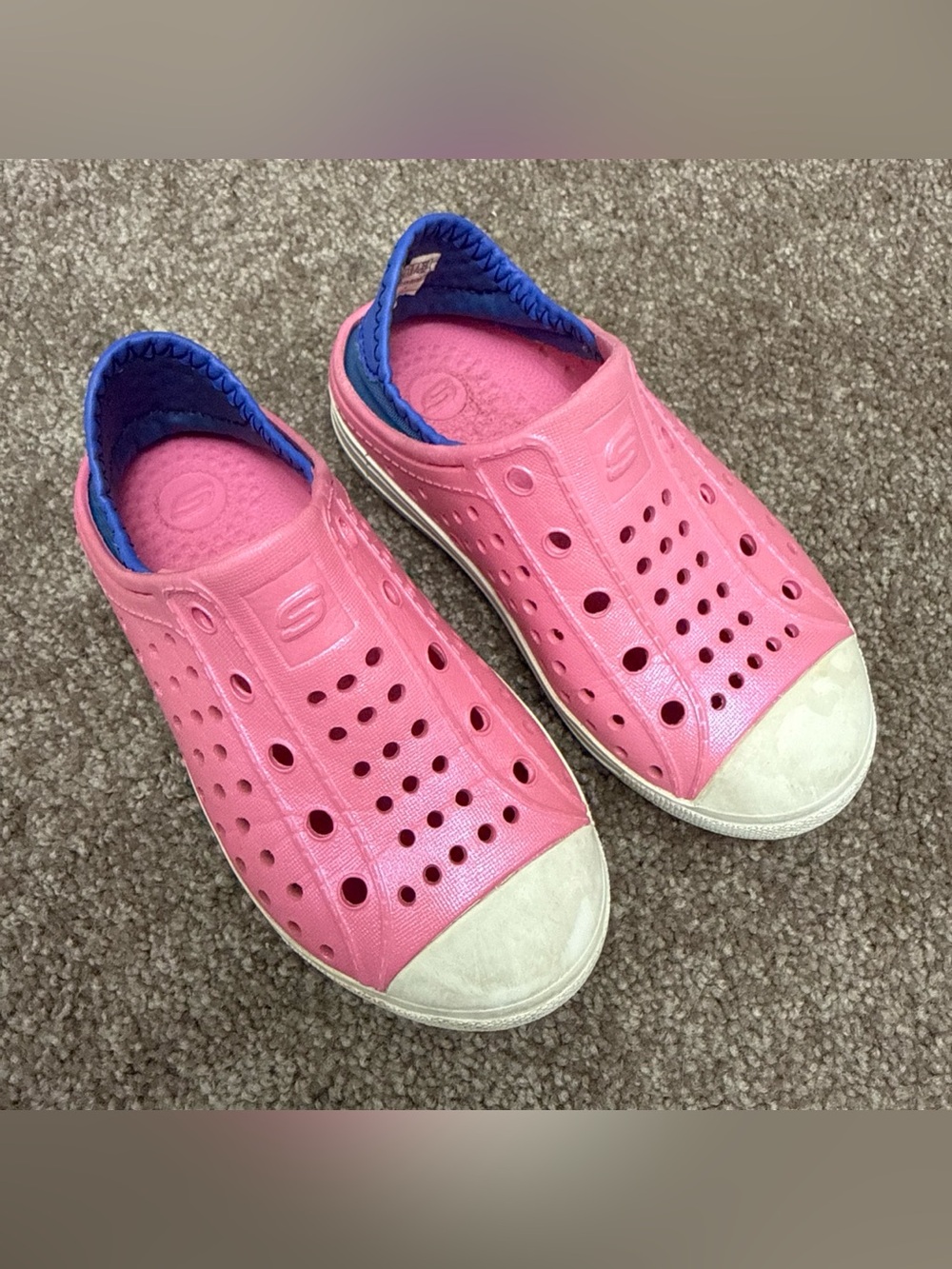 Skechers girls Pink & blue shoes sz 10 ✨